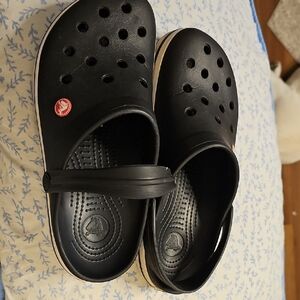 Black Crocs Clogs with Strap. Mens 8 Womens 10. Good Used Condition‎